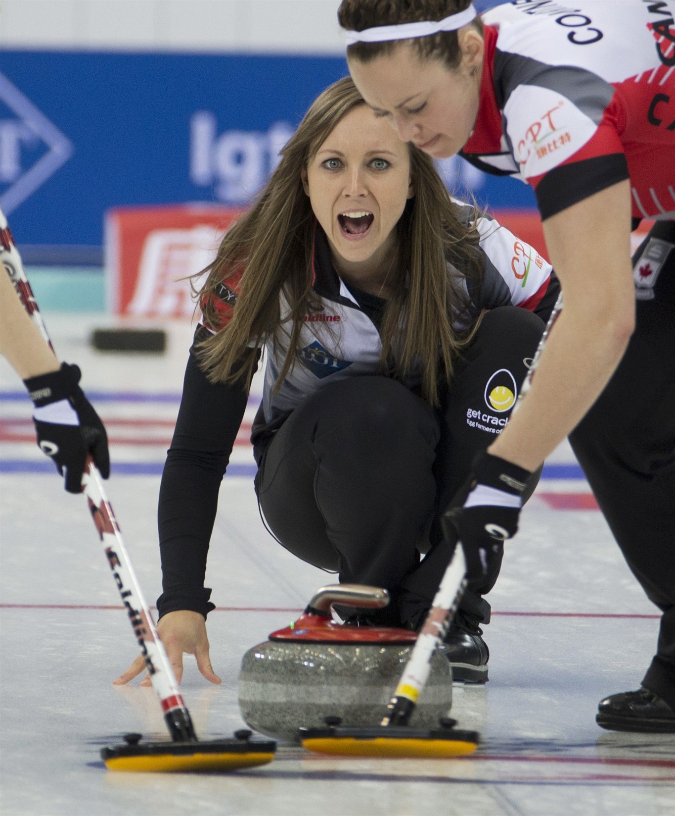 Team Canada improves to 50 at world women's curling championship 680